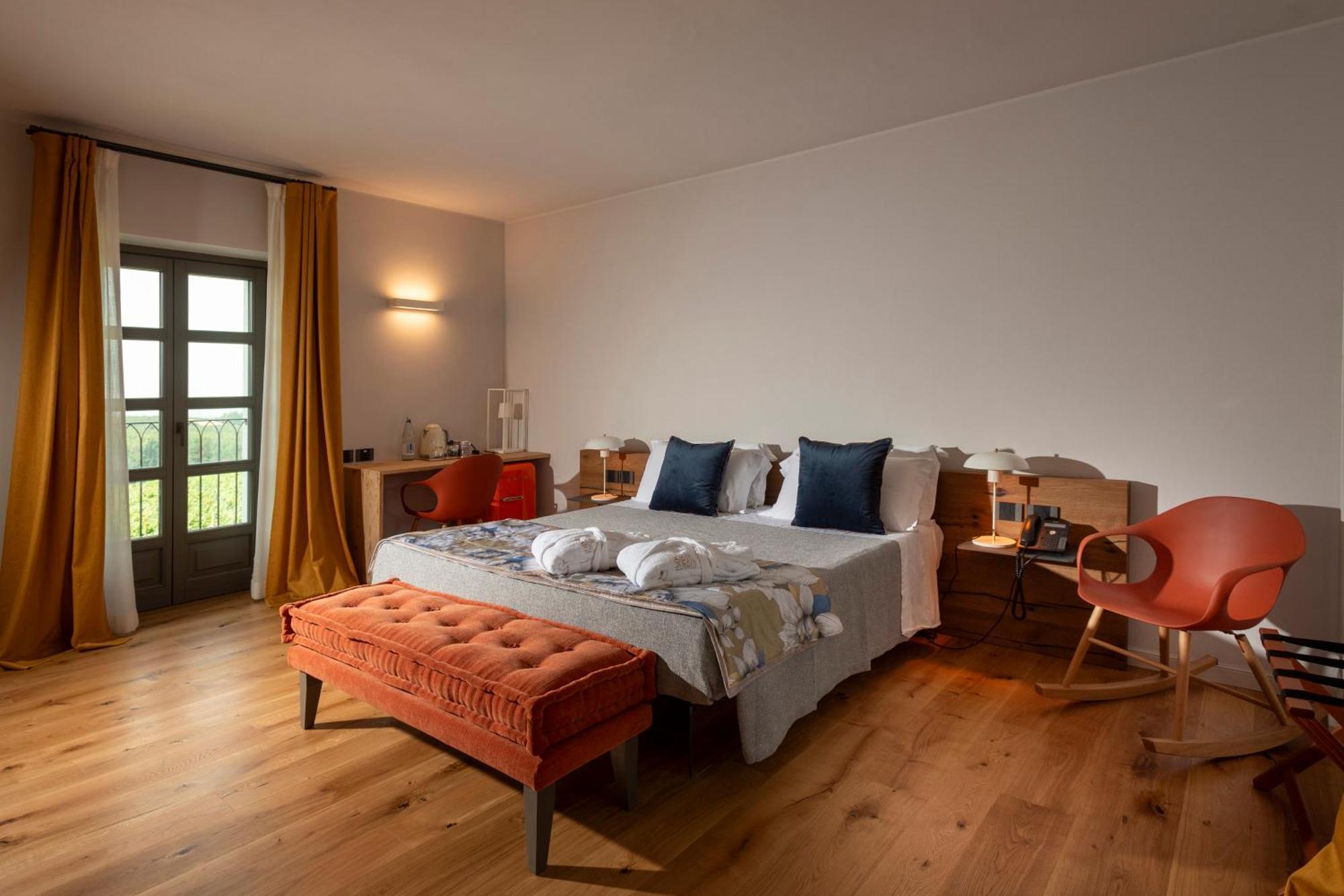 Antica Dimora Dosio Bed and Breakfast La Morra Εξωτερικό φωτογραφία